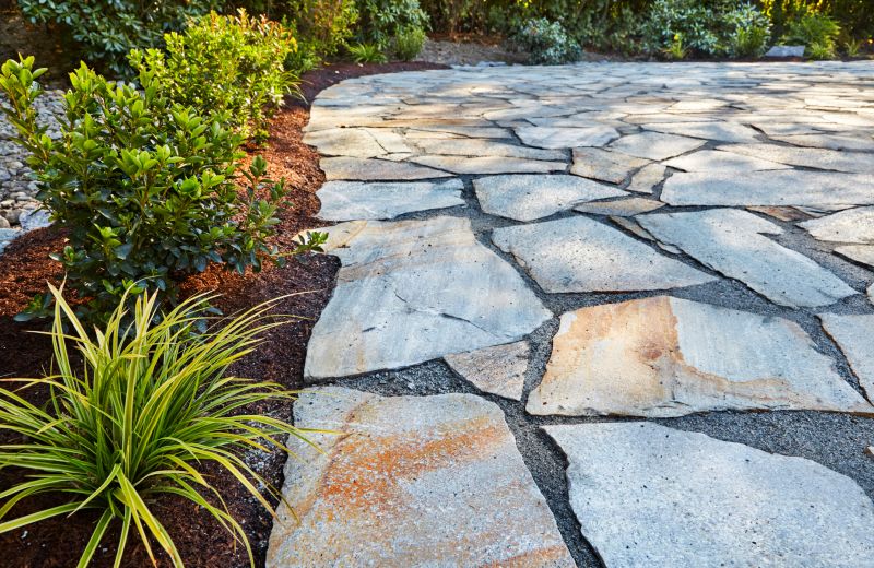 Flagstone Hardscaping