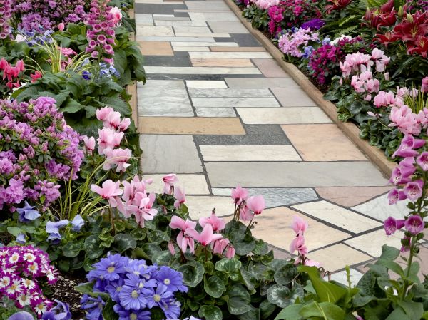 Cost of Garden Path Installation in Gilbert